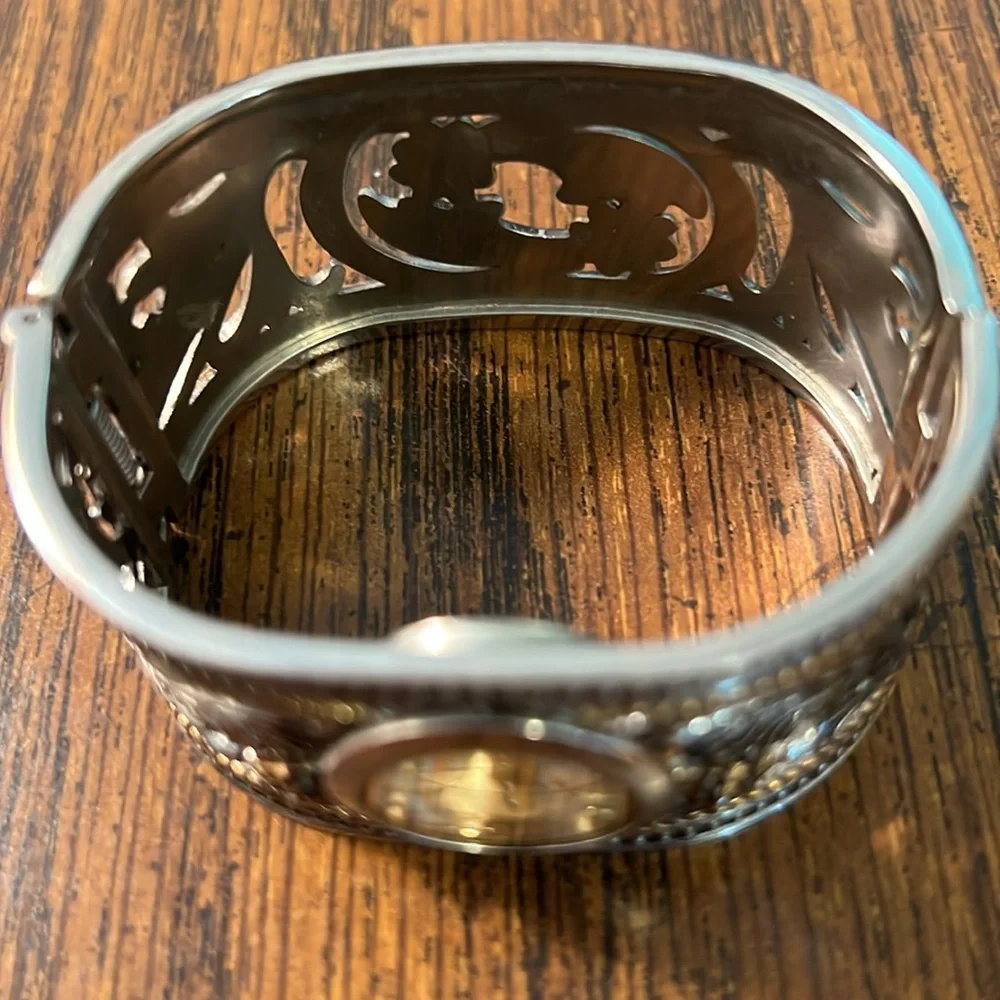 Kessaris ladies/women’s cuff bracelet watch; Silver gold floral leaf design. - Picture 5 of 5